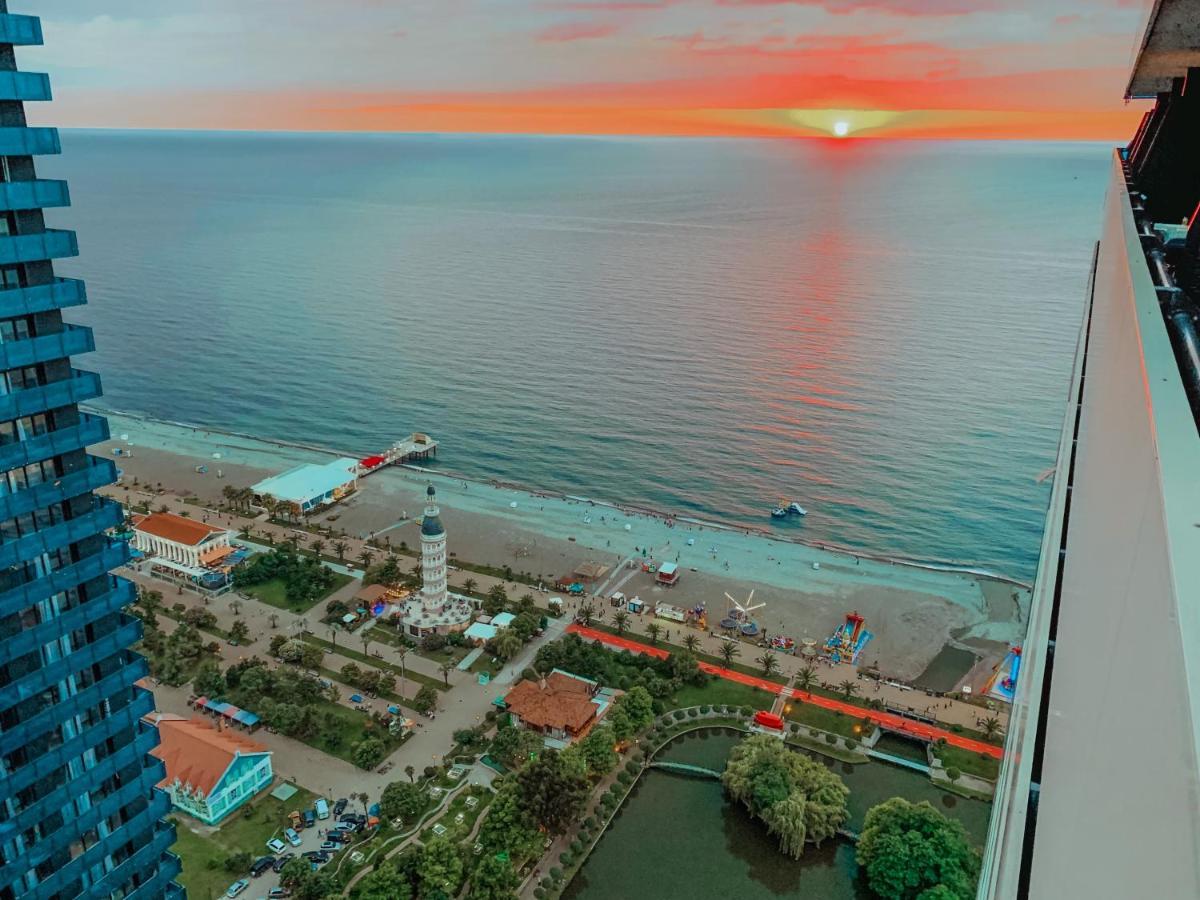Batumi Floor40 Hotel Exterior foto