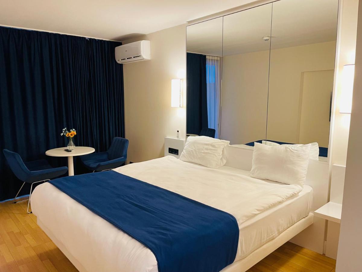 Batumi Floor40 Hotel Exterior foto