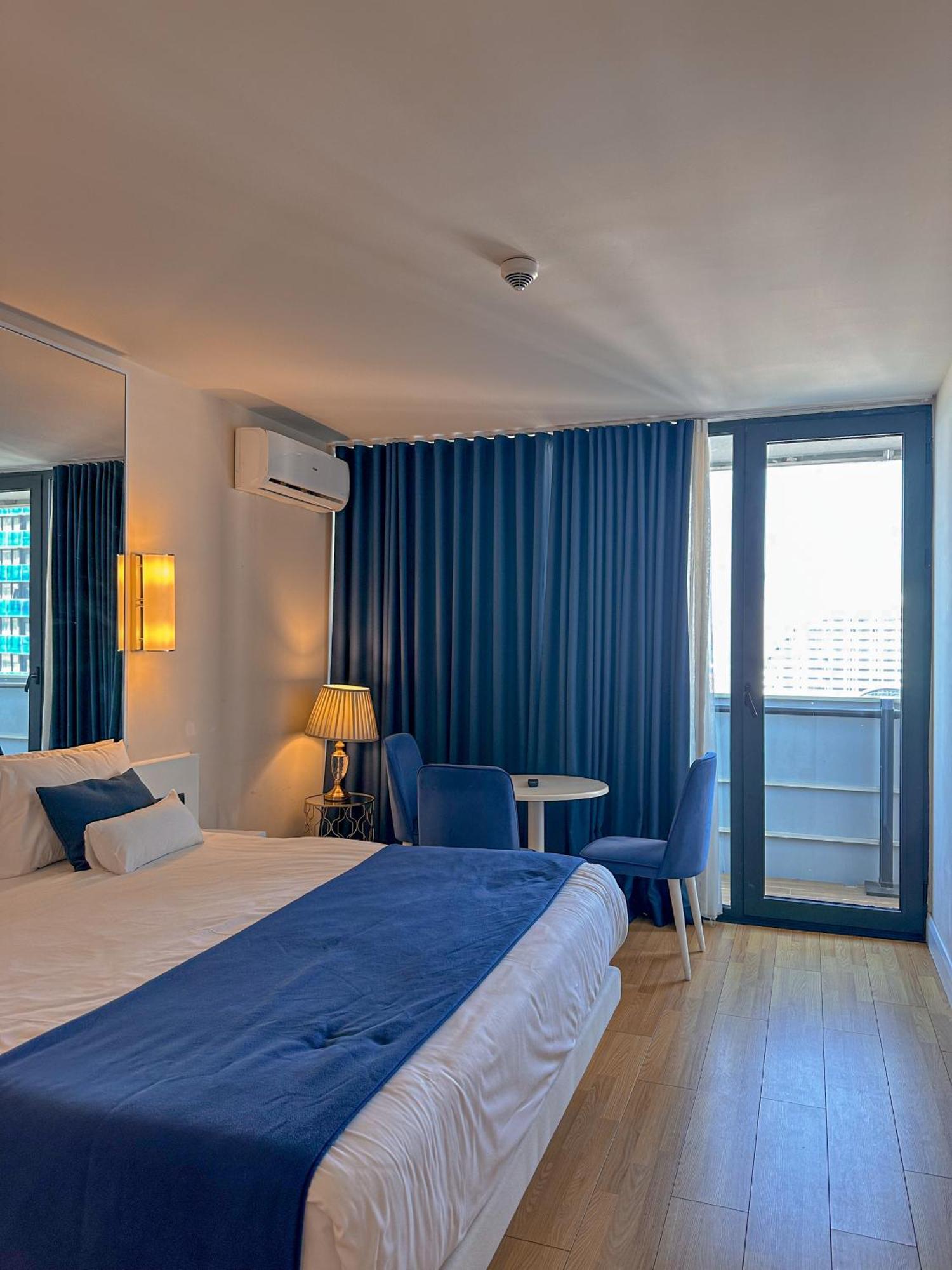 Batumi Floor40 Hotel Exterior foto